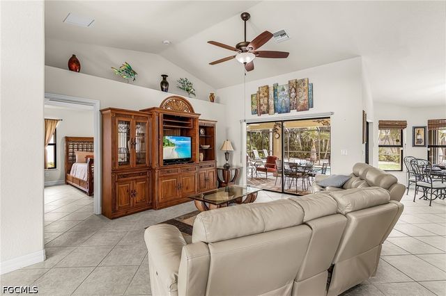 1513 SW 43rd LN, Cape Coral, FL 33914