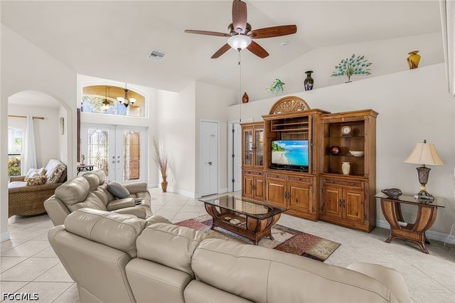 1513 SW 43rd LN, Cape Coral, FL 33914