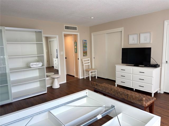 2650 PEARCE DRIVE 409, Clearwater, FL 33764