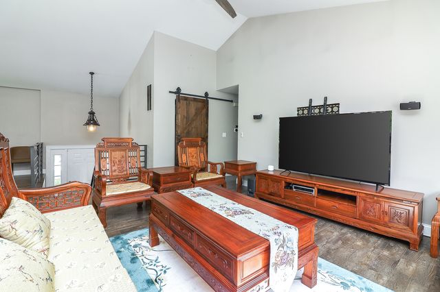 157 Wildberry Court, Aurora, IL 60504