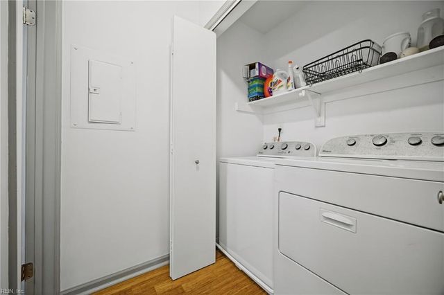 2315 Cretan CT, Virginia Beach, VA 23454