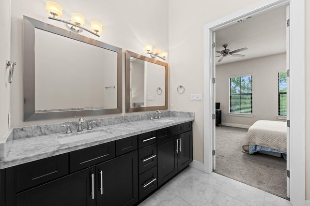 1208 W Dallas Street, Houston, TX 77019