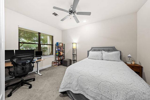 1208 W Dallas Street, Houston, TX 77019