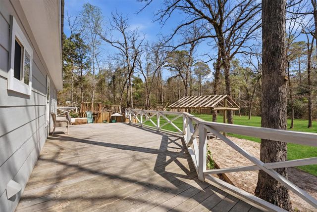 2920 Superior Road, Magnolia, TX 77354