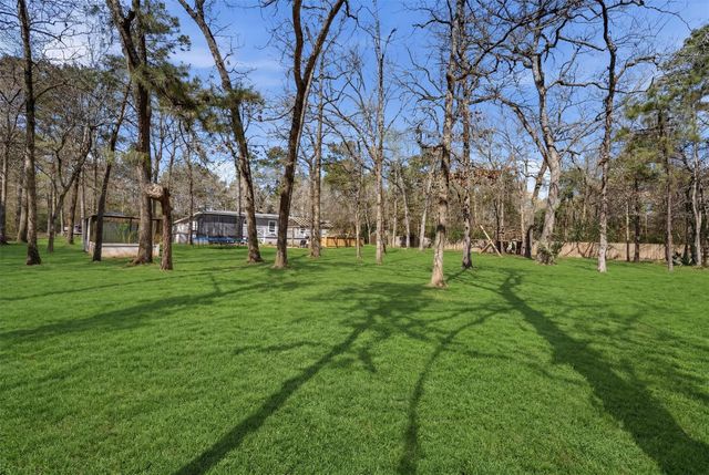 2920 Superior Road, Magnolia, TX 77354