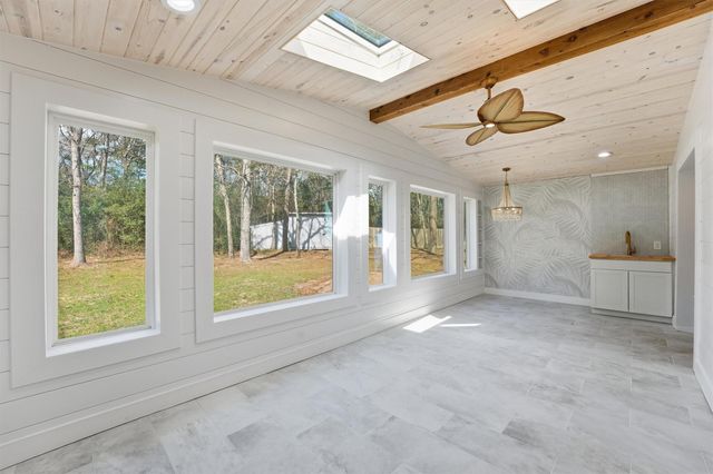 2920 Superior Road, Magnolia, TX 77354