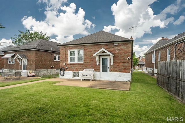 3922 Alexander Street, St Louis, MO 63116
