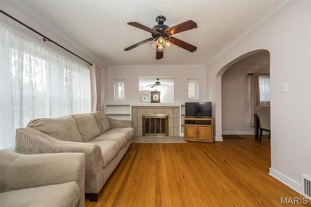 3922 Alexander Street, St Louis, MO 63116