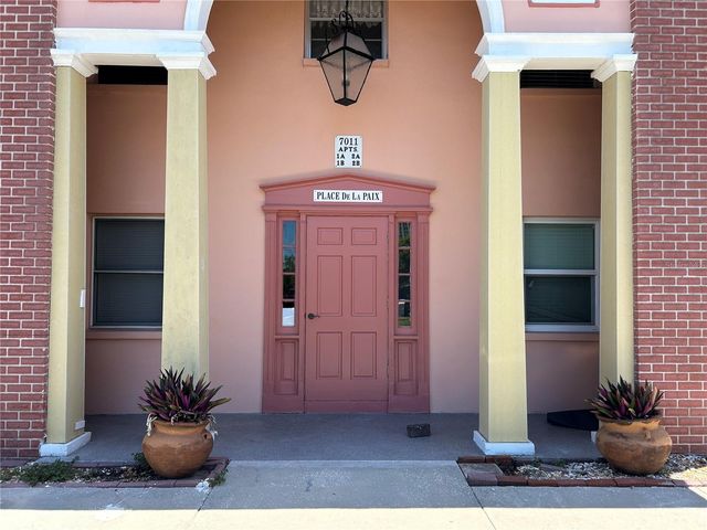 7011 PLACE DE LA PAIX 1A, St Petersburg, FL 33707