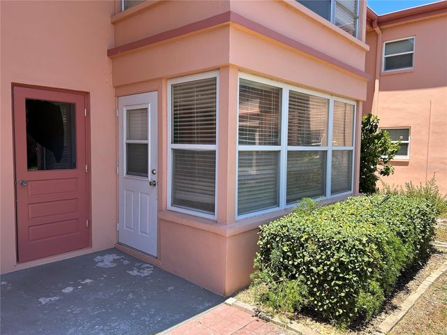 7011 PLACE DE LA PAIX 1A, St Petersburg, FL 33707