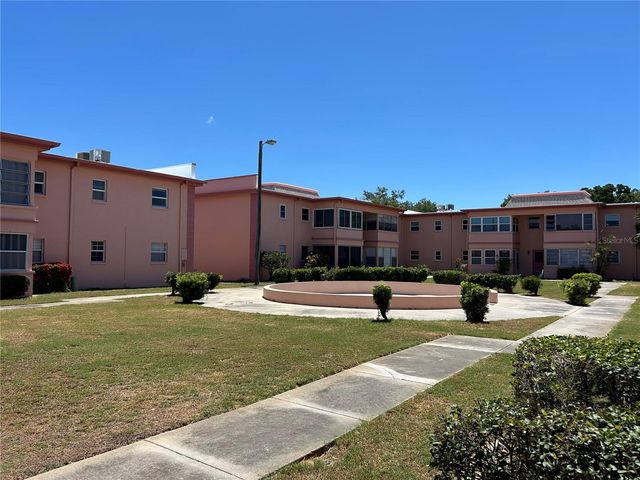 7011 PLACE DE LA PAIX 1A, St Petersburg, FL 33707