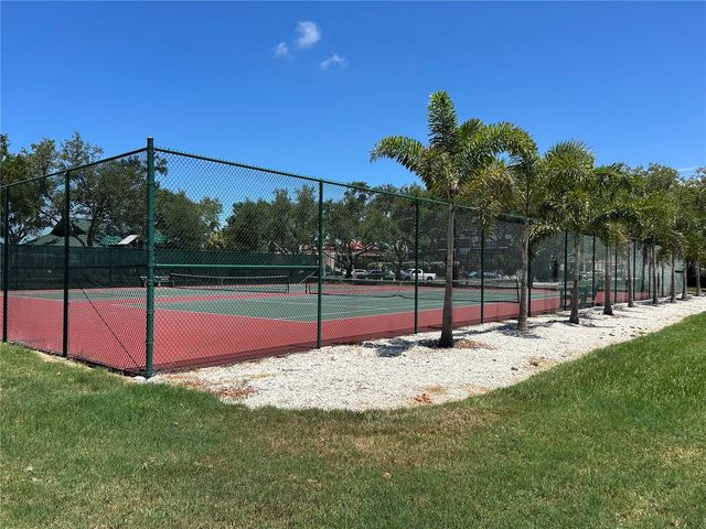 7011 PLACE DE LA PAIX 1A, St Petersburg, FL 33707