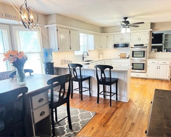 12471 S Ortega Drive, Olathe, KS 66062