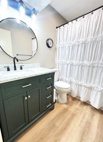 12471 S Ortega Drive, Olathe, KS 66062