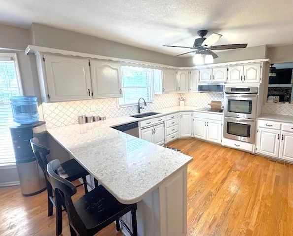 12471 S Ortega Drive, Olathe, KS 66062