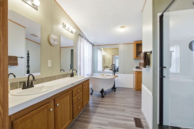 250 County Road 3829, San Antonio, TX 78253