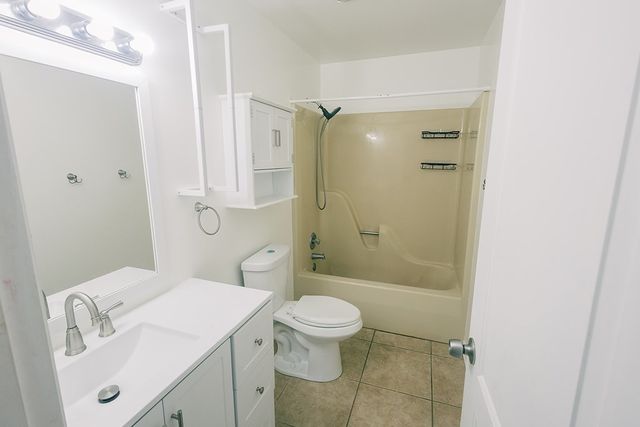 117 Shadowrock Dr, Tunnel Hill, GA 30755