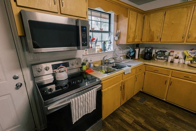 117 Shadowrock Dr, Tunnel Hill, GA 30755