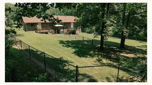 117 Shadowrock Dr, Tunnel Hill, GA 30755