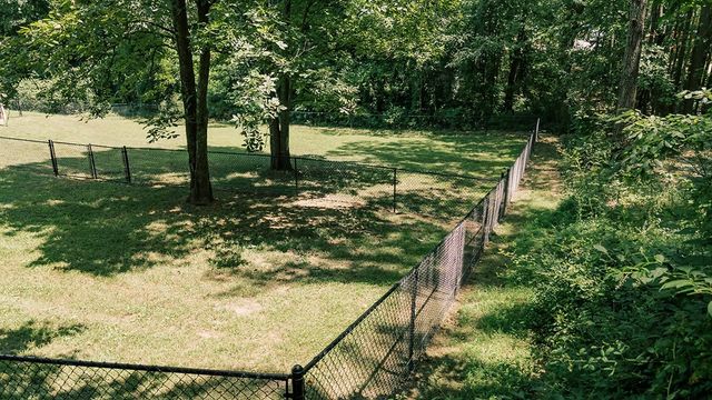 117 Shadowrock Dr, Tunnel Hill, GA 30755