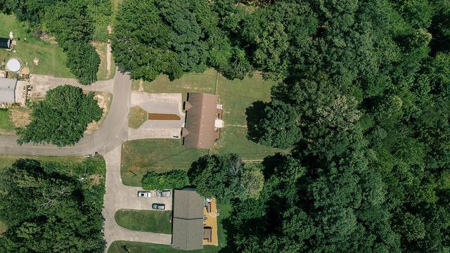 117 Shadowrock Dr, Tunnel Hill, GA 30755