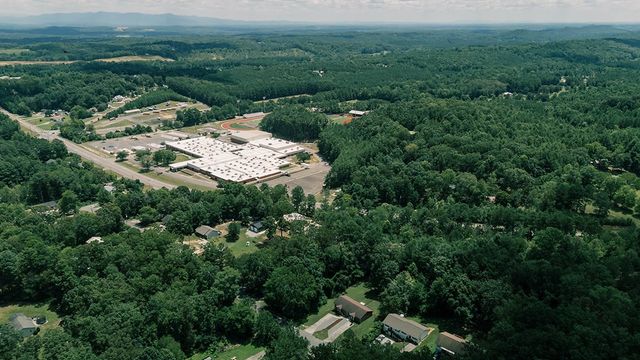 117 Shadowrock Dr, Tunnel Hill, GA 30755