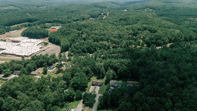 117 Shadowrock Dr, Tunnel Hill, GA 30755