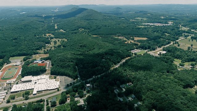 117 Shadowrock Dr, Tunnel Hill, GA 30755