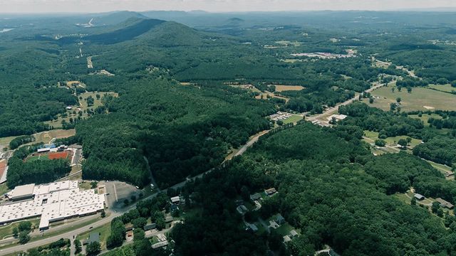 117 Shadowrock Dr, Tunnel Hill, GA 30755