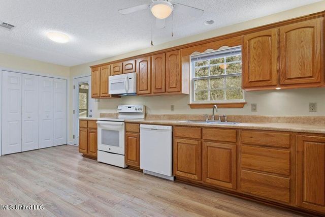 103 Red Wing Cove, Ocean Springs, MS 39564