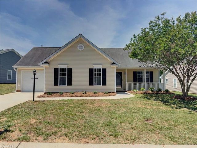 5828 Huckleberry Court, Winston-salem, NC 27105