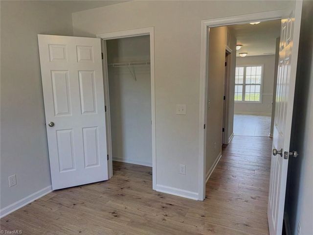 5828 Huckleberry Court, Winston-salem, NC 27105