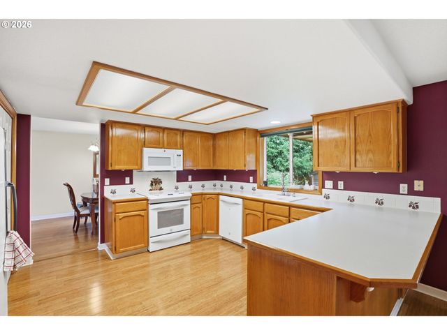 606 Ne 148TH St, Vancouver, WA 98685
