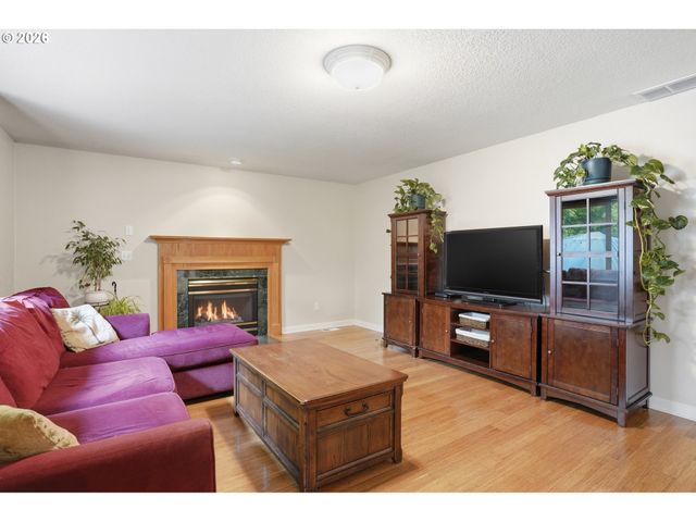 606 Ne 148TH St, Vancouver, WA 98685