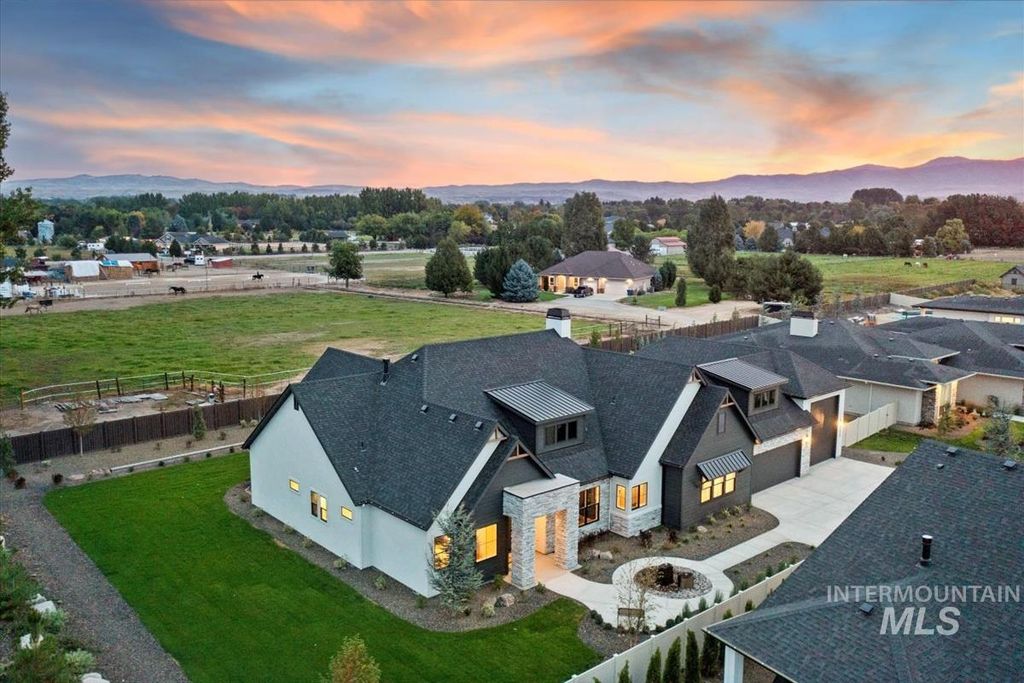 1934 W Yellowstone Dr, Eagle, ID 83616 photo 2