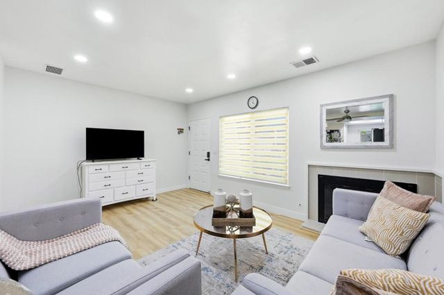 38737 Aurora Terrace 19, Fremont, CA 94536