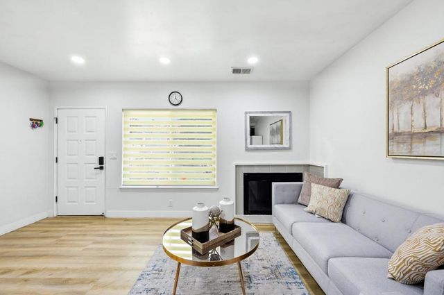 38737 Aurora Terrace 19, Fremont, CA 94536