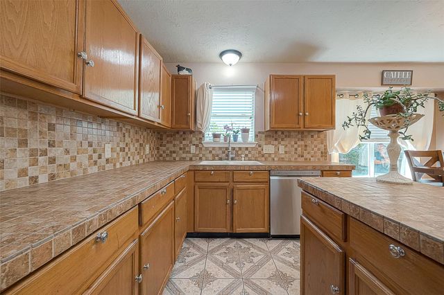 4603 Daisy Meadow Drive, Katy, TX 77449