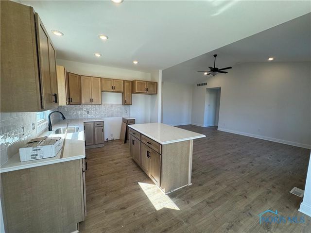 5047 Noah Lane, Oregon, OH 43616