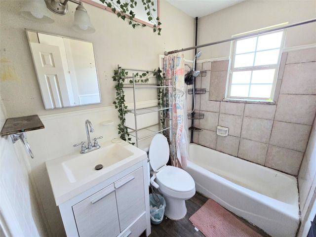 3103 Elsie Faye Heggins Street, Dallas, TX 75215