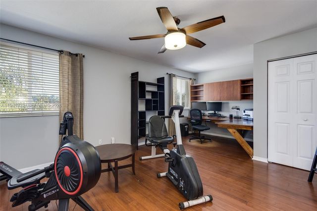 1280 Majesty Ter, Weston, FL 33327