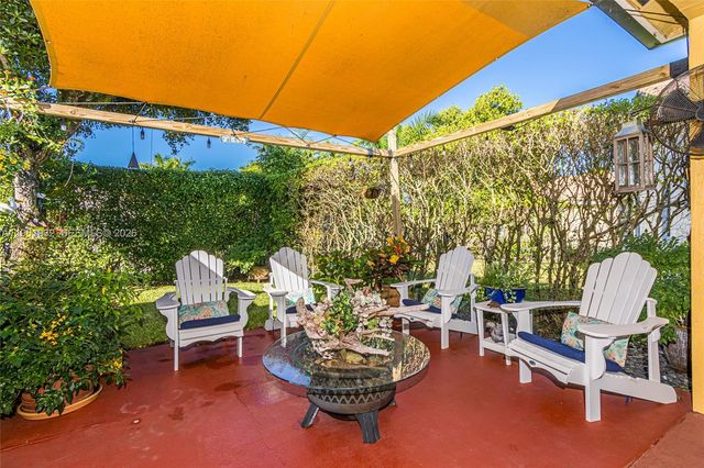 1280 Majesty Ter, Weston, FL 33327