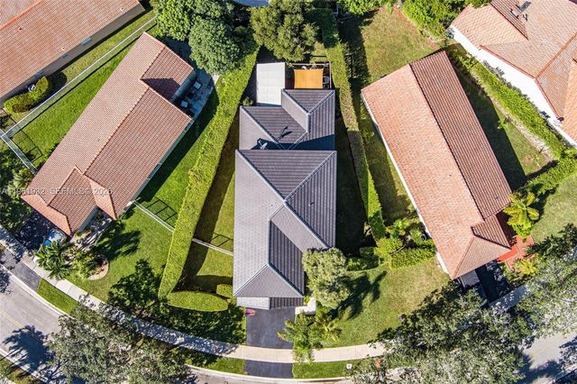 1280 Majesty Ter, Weston, FL 33327