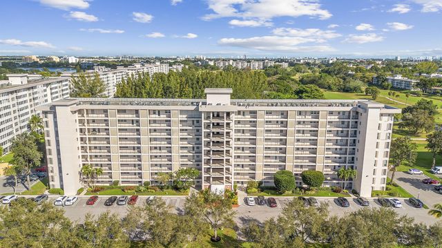 3250 N Palm Aire Drive 904, Pompano Beach, FL 33069