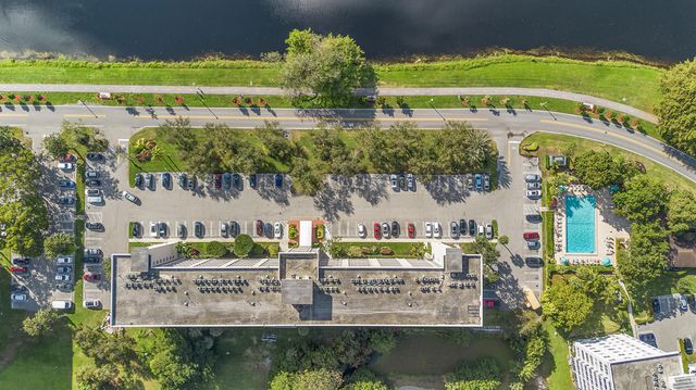 3250 N Palm Aire Drive 904, Pompano Beach, FL 33069