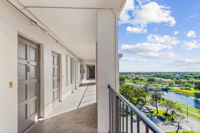 3250 N Palm Aire Drive 904, Pompano Beach, FL 33069