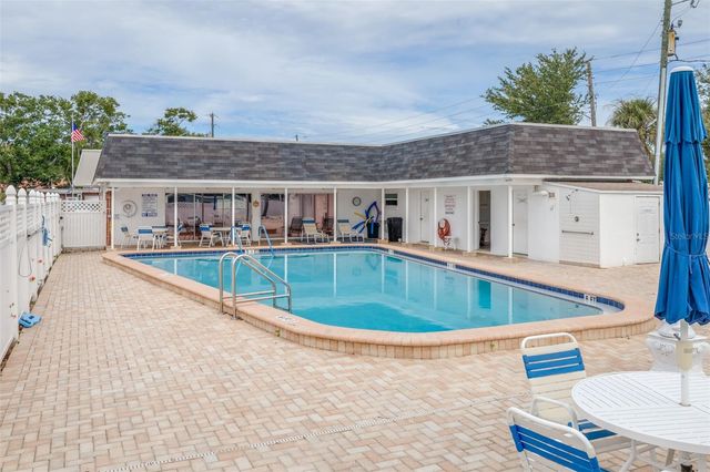 13940 ANONA HEIGHTS DRIVE 70, Largo, FL 33774