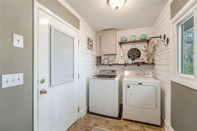 9635 Red Bird Lane, Johns Creek, GA 30022