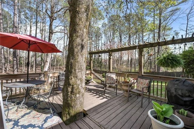 9635 Red Bird Lane, Johns Creek, GA 30022