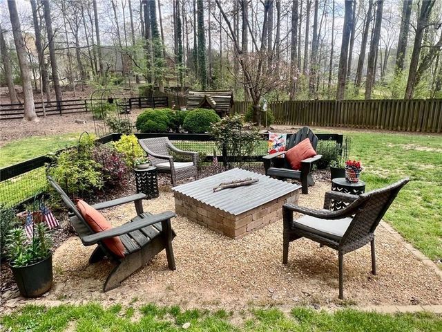 9635 Red Bird Lane, Johns Creek, GA 30022